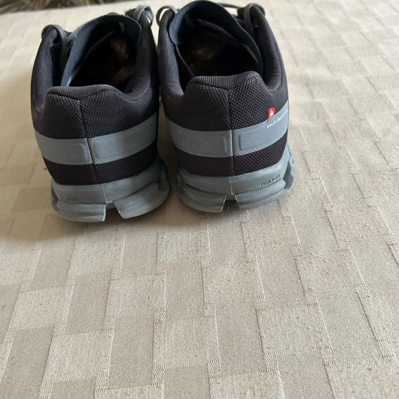 On Running Cloudflow Running Lace Up Sneakers in Black/Asphalt - Picture 7 of 15